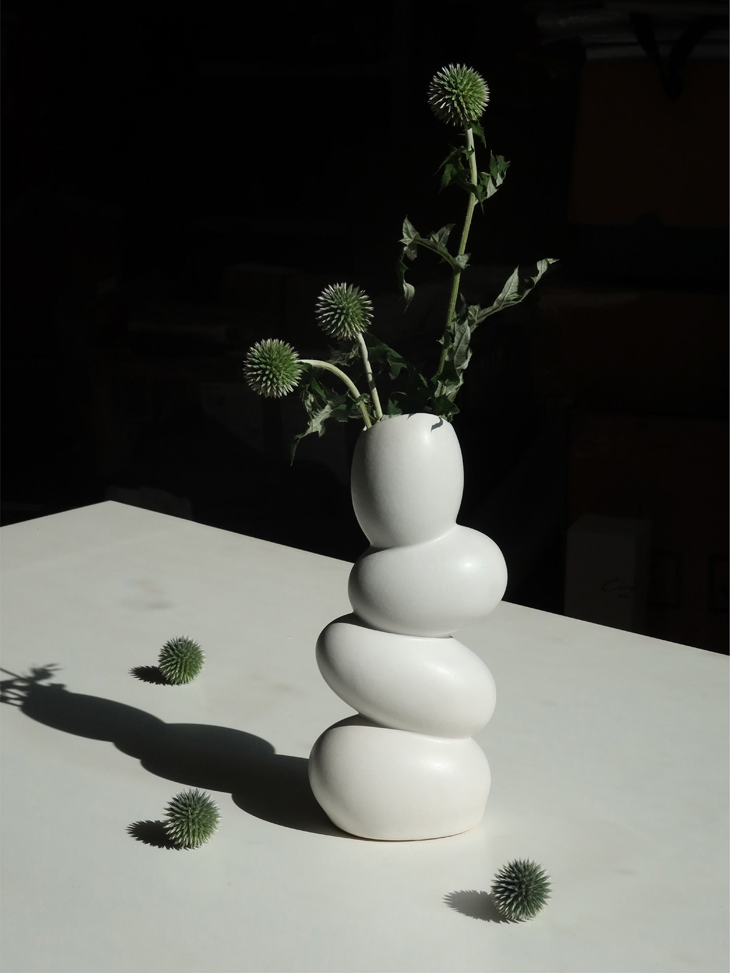EGG SHAPED CERAMIC VASE