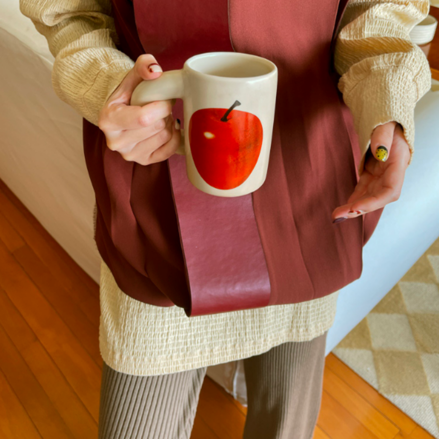 MACARONI MUG - APPLE